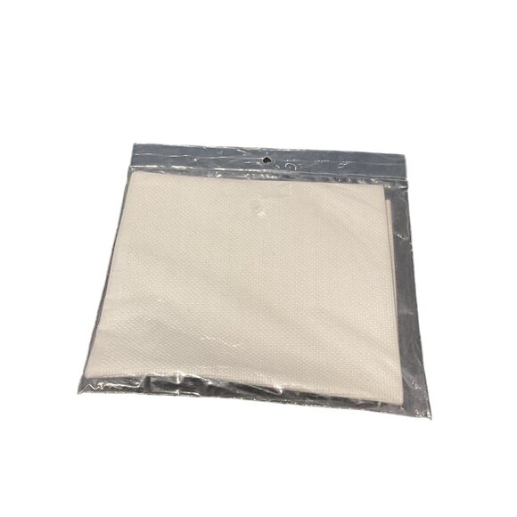 Charles Craft Aida 18 Count Cross Stitch Fabric 12"x18" - Picture 2 of 2